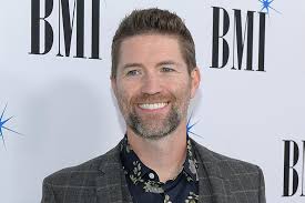 Josh Turner Preps Long Black Train 20th Anniversary Tour