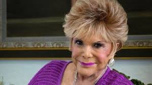 Taylor Swift meets superfan who wed in car park outside her concert