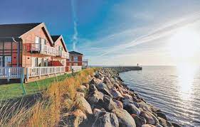 Zum haus gehört ein 1.000 quadratmeter großer garten mit einem kleinen bach und einem teich. Strandhaus Deutschland Die Schonsten Ferienhauser 2021