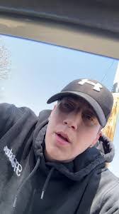 Davon Carson's Instagram, Twitter & Facebook