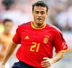 Clueless republican bimbo insults warren and hillary, calls them (video). Luis Enrique Gijon 1970 Internacional 62 Veces 12 Goles Entre 1991 Y 2002 Acudio A Tres Mundiales Eeuu 94 1 Gol A Suiza En Octav Bulgaria Corea Francia