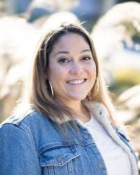 Gina Nava's Instagram, Twitter & Facebook