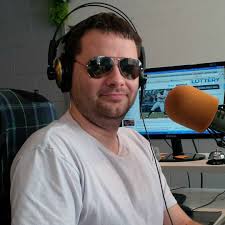 Devin Bellinger's Instagram, Twitter & Facebook