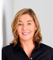 Sandra Cerutti's Instagram, Twitter & Facebook