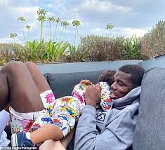 Paul vient de s'offrir une. Paul Pogba Relaxes With His Son During Self Isolation Period After Testing Positive For Covid 19 Daily Mail Online