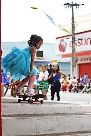 As disputas do skate começam hoje, a partir as 20h30 (horário de brasília) — fadinha vai competir por uma medalha ao lado das brasileiras letícia bufoni e pamela rosa. Vestida De Fada Skatista De Sete Anos Surpreende Ao Fazer Manobras Radicais Noticias R7 Cidades