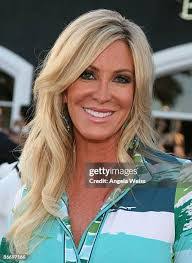 Lauri Peterson's Instagram, Twitter & Facebook