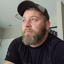 Gavin Standifer's Instagram, Twitter & Facebook