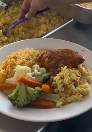 Almuerza en Victorias Food: Menú Diario y Delivery