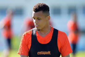 Create your own fifa 21 ultimate team squad with our squad builder and find player stats using our player database. Chris Wilder Reveals When Ravel Morrison Will Make His Sheffield United Debut Mirror Online