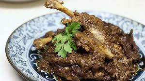 Dinamakan bebek hitam karena terdiri dari bumbu berwarna hitam yang sedap. Resep Bebek Hitam Madura Empuk Sedap Nikmat Dan Nggak Amis Lifestyle Fimela Com