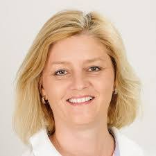 Vera Albrecht's Instagram, Twitter & Facebook