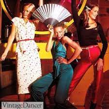 Hola amigos les dejo el número 2 de temas dance de los 70s, puede que se cuele alguno de los 80s que. 70s Disco Fashion Disco Clothes Outfits For Girls And Guys