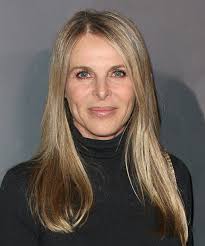 Inside the nxivm cult told the story of another hollywood family wrapped up in nxivm, actor catherine oxenberg and her daughter india. Dynasty Actress Book Exposing Nxivm Cult Practices