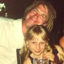 Melissa Brown is fundraising for Cancer Research UK