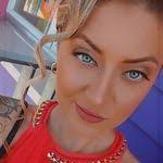 Debra Tomasello's Instagram, Twitter & Facebook