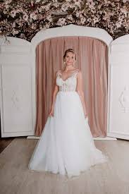 Das ist das besondere an ihrem brautkleid. Aktuelle Brautkleid Trends Auf Ja De