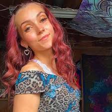 🍄 Hailey Beck 🧚‍♀️ (@haileyyy.111)