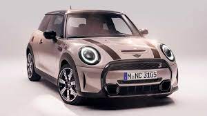 For a little more oomph, look for the mini cooper s and its 2.0l turbocharged engine producing a satisfying 189 horsepower. Mini 2021 Facelift Neue Front Und Funky Mehrfarb Dach