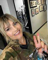 dynamicfitnesshpk 🤳🏻 so @kinesbrian knows I am getting 💪🏽😂🤩