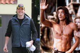 As his parents frequently moved, brendan can claim affinity with ottawa, indianapolis, detroit, seattle,. Brendan Fraser Der Speck Muss Weg