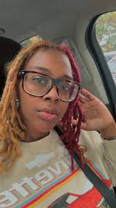 How to find a loctician for loc maintenance and repair?