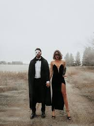 Black And White Couple Costume Ideas Halloween Party Couples Costume Black And White Spooky Unique Couple Halloween Costumes Black Dress Halloween Costume Couples Fancy Dress