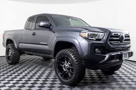 If you're looking to mount up 33x12.50 tires on your aggressive tacoma build, then you're going to need a big 4 lift kit. Used Lifted 2018 Toyota Tacoma Sr5 4x4 Truck For Sale Northwest Motorsport
