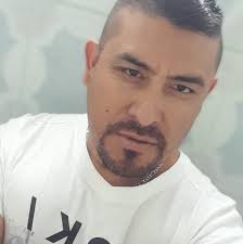 Profile for Roberto Ceron