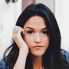 Danielle Jordan's Instagram, Twitter & Facebook