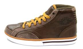 2022 sg jordan brown (lansing ks) highlights from the 2018 nep kc fall ball elite camp. Air Jordan 1 Phly Brown Pack Fall 2009 Sneakerfiles