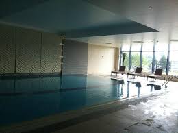 Indoor Swimming Pool Picture Of Holiday Inn Reading M4 Jct 10 Winnersh Tripadvisor