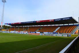 The club is affiliated to blekinge fotbollförbund and play its home games at strandvallen. Allsvensk Laktare Till Mjallby Aif Stal Rormontage I Solvesborg