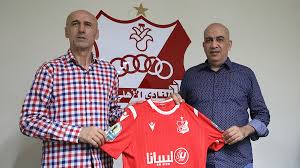 ودع الأهلى بطولة دورى أبطال أفريقيا بعدما خسر من اهلى بنغازى الليبى 4/2 بمجموع مباراتى الذهاب والعودة ليتحول. Ø§Ù„Ø£Ù‡Ù„ÙŠ Ø¨Ù†ØºØ§Ø²ÙŠ ÙŠØªØ¹Ø§Ù‚Ø¯ Ù…Ø¹ Ø§Ù„ØµØ±Ø¨ÙŠ Ù…ÙŠÙ„ÙˆØ¯Ø±Ø§Øº Ù„ÙŠØ¨ÙŠØ§ Ø§Ù„Ø£Ø­Ø±Ø§Ø±