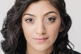 Michelle Bakos's Instagram, Twitter & Facebook