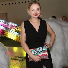 Aufrufe 441 tsd.vor 3 years. Skonci Shopaholic Nicol S Instagramem Influencerka Priznala Tezke Psychicke Problemy Expres Cz
