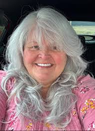 Suzanne Mcmullen's Instagram, Twitter & Facebook