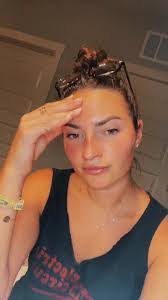 Kaitlin Lockhart's Instagram, Twitter & Facebook