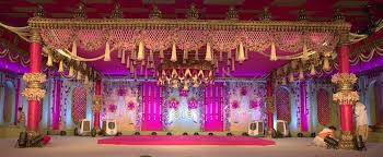 Pin By Sandhya Anand On Hindu Wedding Wedding Stage Decorations Wedding Stage Design Wedding Stage