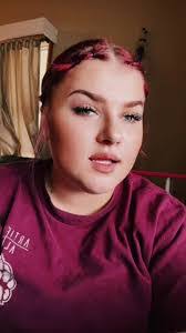 Stacie Mullen's Instagram, Twitter & Facebook