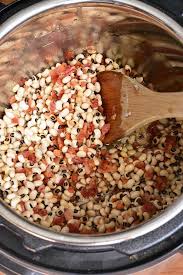 Instant Pot Black Eyed Peas With Bacon Soft Tender Black Eyed Peas With Bacon Are Simply And Quickly Cook Instapot Recipes Instant Cooker Instant Pot Recipes