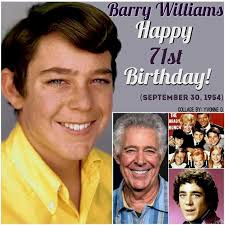 Bellas Hess, sometime in the 60's. My sisters saw Barry Williams "aka Greg  Brady" there in the early 70's