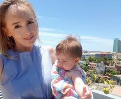 If you have cradle cap, i suggest massaging emu oil into your scalp. Biotin For Hair Loss While Breastfeeding The Expater