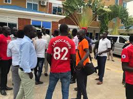 Mr lual big deng / download mr lual big news songs 2020 mp3 free and mp4. Mr Lual Big Deng 6 08 Mb Deng Mtoto Ft Tutu Baibe Na Ci Thong Loor Download Lagu Mp3 Gratis Mp3 Dragon Lual B Deng Is On Facebook The American Post