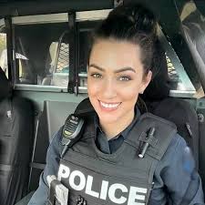 BARNAAMIJKA DOODDA EE GOOLFM: Sahafi FC iyo Banaadir Sport Club oo galabta  is haya, yaa is leedahay wuu adkaan karaa?? NB: min 6-dhibcood ayay wada  leeyihiin labada kooxba