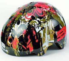 The best bmx helmet is vital for any driver of any stage, as they protect the most vital component of your frame. Bulls Bmx Helm Primary Bmx Helme Bekleidung Bunt Gemustert Www Fahrradgigant De Gunstig Online Kaufen