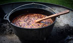 Chili Con Carne Aus Dem Dutch Oven Bbqpit De Chili Con Carne Rezepte Chilli Con Carne Rezept