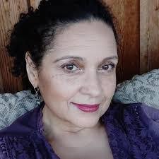 Linda Eaves's Instagram, Twitter & Facebook