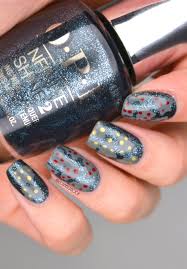 Create a cute christmas tree on the middle finger. Nails Gloomy Christmas Trees Cosmetic Proof Vancouver Beauty Nail Art And Lifestyle Blog