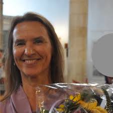 Twee jaar geleden besloot ik toch maar eens te solliciteren voor de  GZ-opleiding. En daar sta ik nu, met een enorme berg extra kennis over het  vak en over mezelf, na zoveel